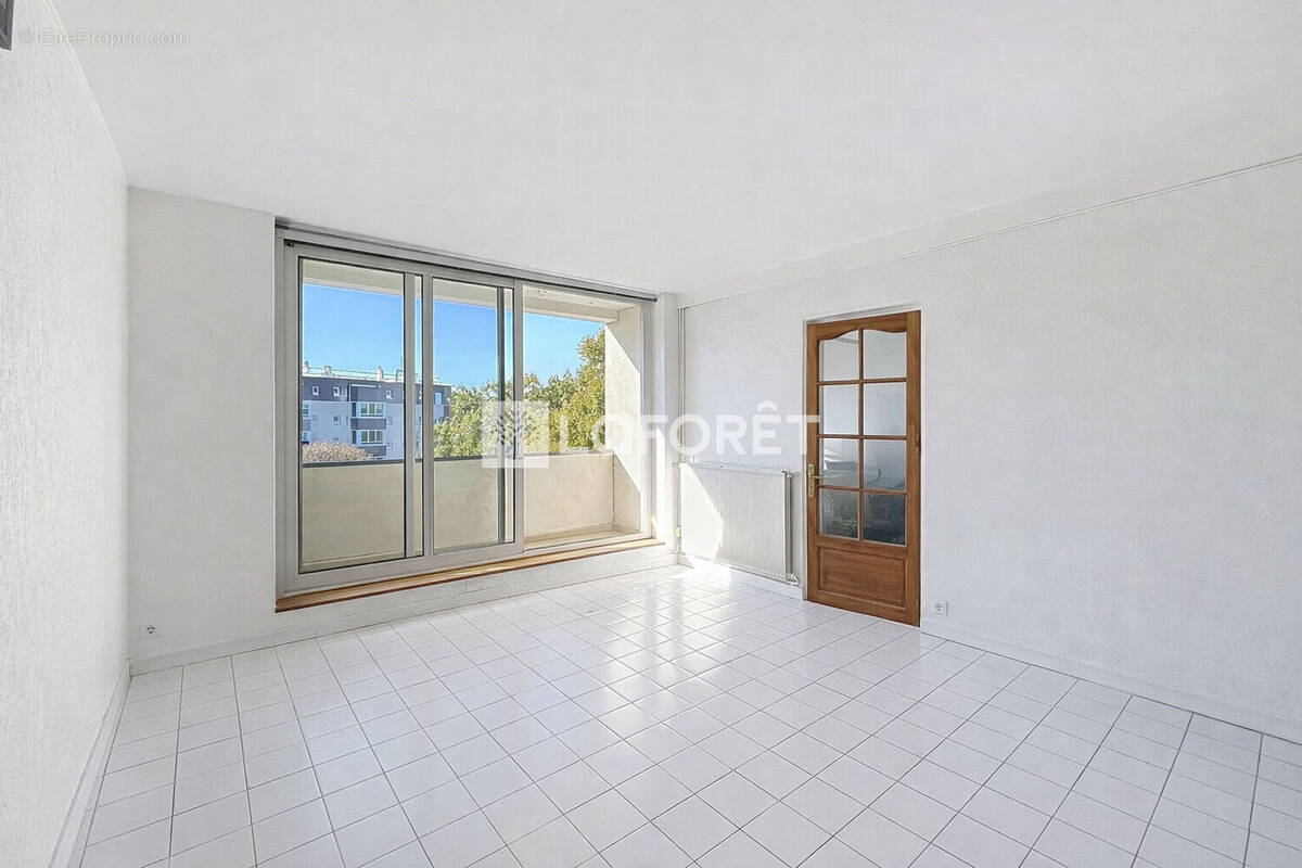 Appartement à VILLEJUIF