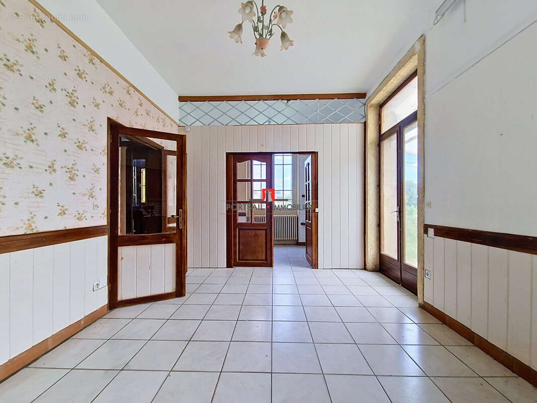 Maison 121 m² à Lansac  - photo 4