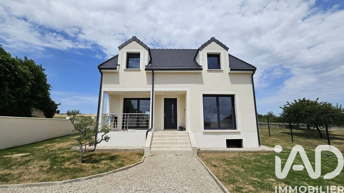 Photo 1 - Maison à SERGINES
