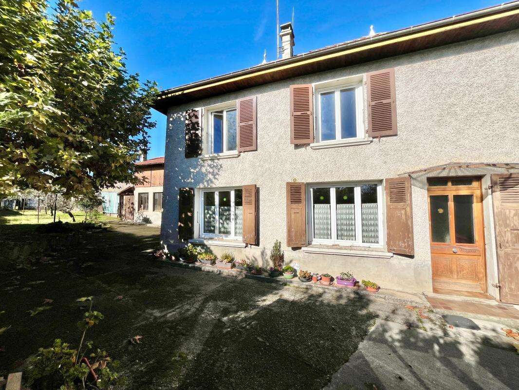 Maison à LES AVENIERES