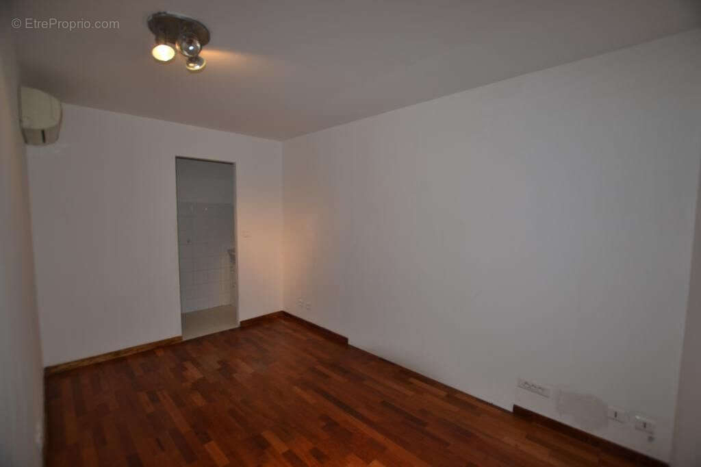 Appartement à VALBONNE