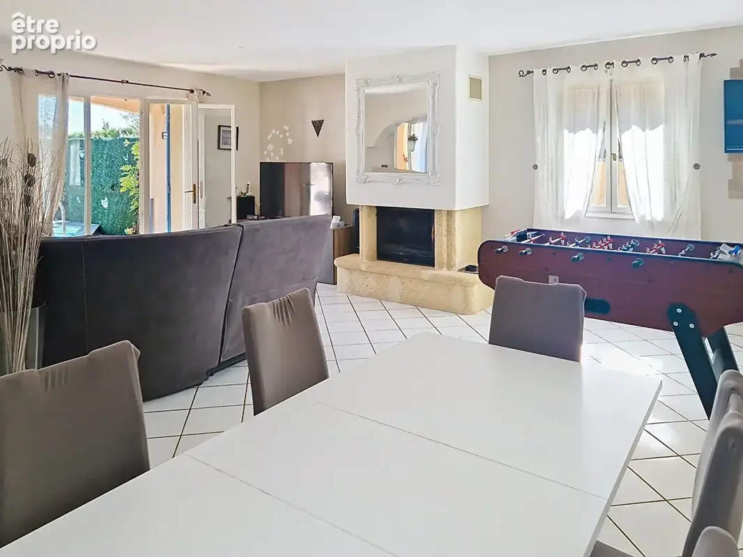 Maison Villeneuve Les Avignon 5 pièce(s) 150 m2 plus garage sur 521 m² de terrain avec piscine hors-sol - photo 5