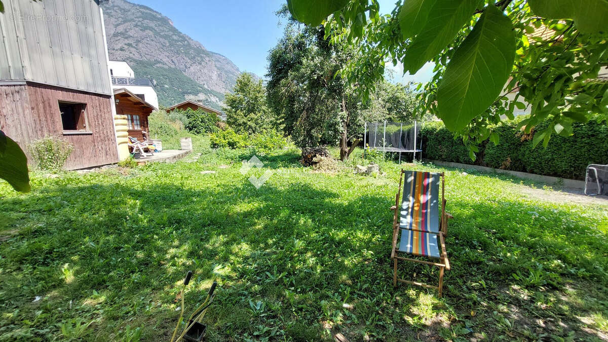 Maison 100 m² à Saint-Jean-De-Maurienne  - photo 2