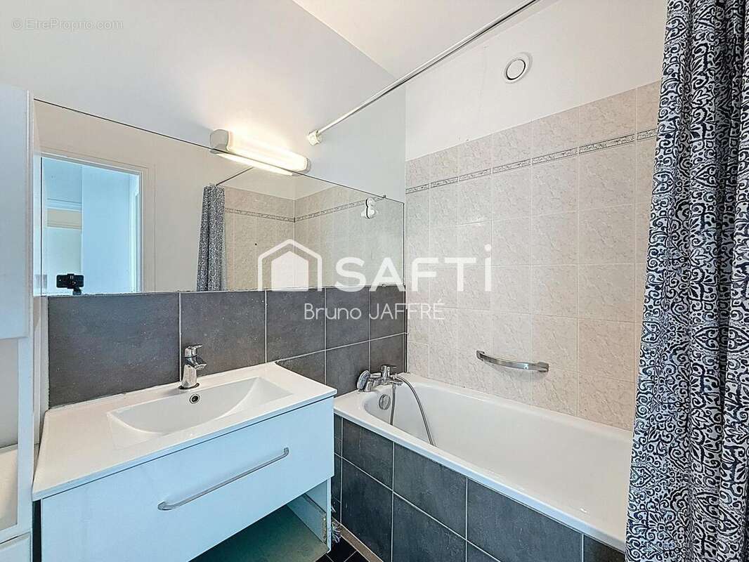 Photo 8 - Appartement à PARIS-15E