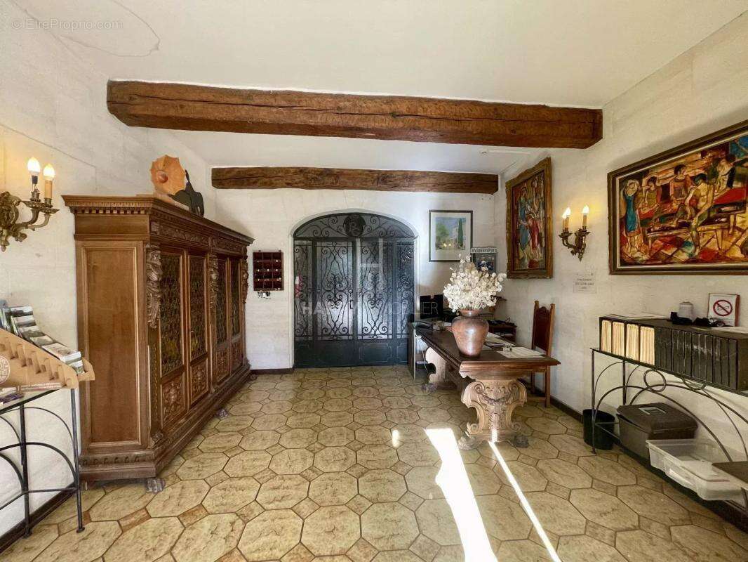 Maison à FONTVIEILLE