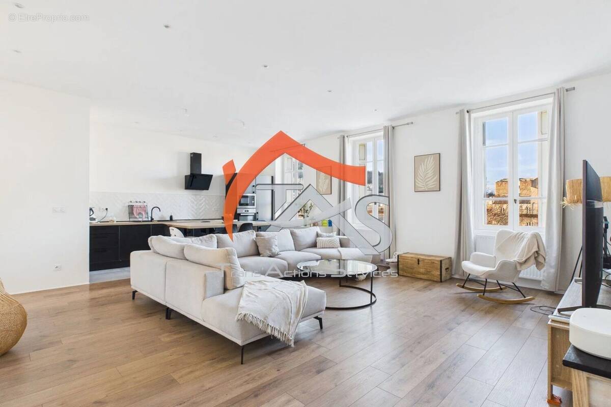 Appartement à SAINT-ETIENNE