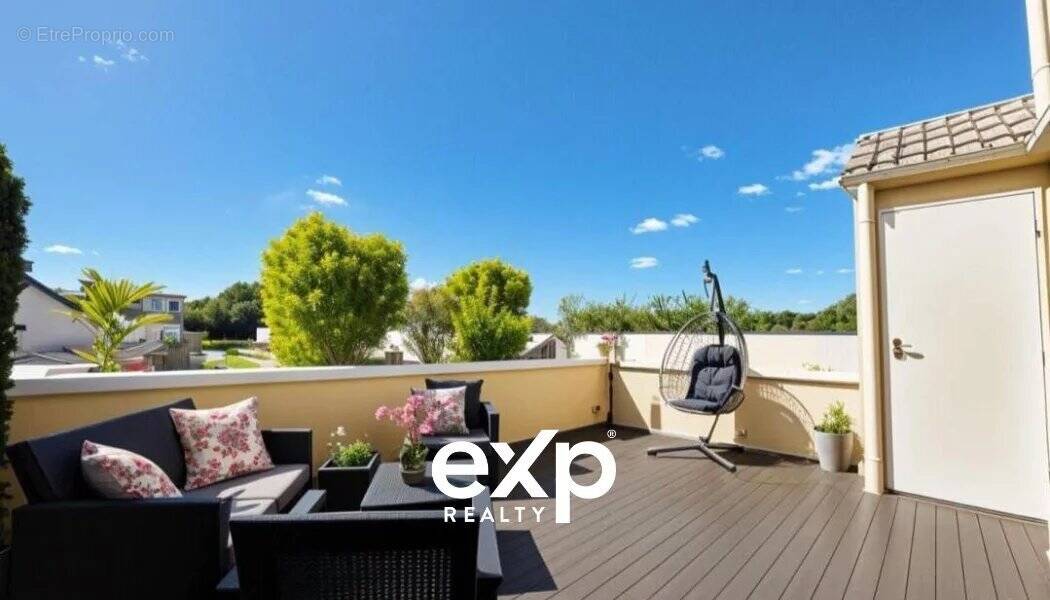 Appartement à BAILLY-ROMAINVILLIERS