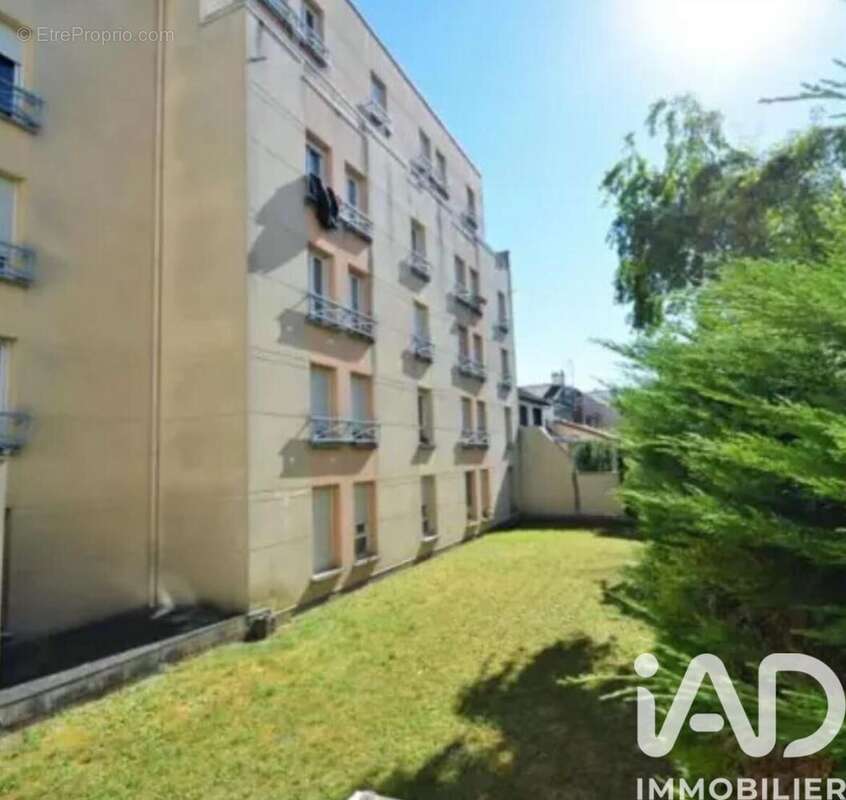 Photo 2 - Appartement à HOUILLES