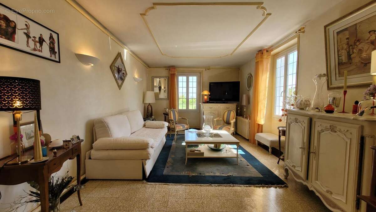 Maison à PERONVILLE