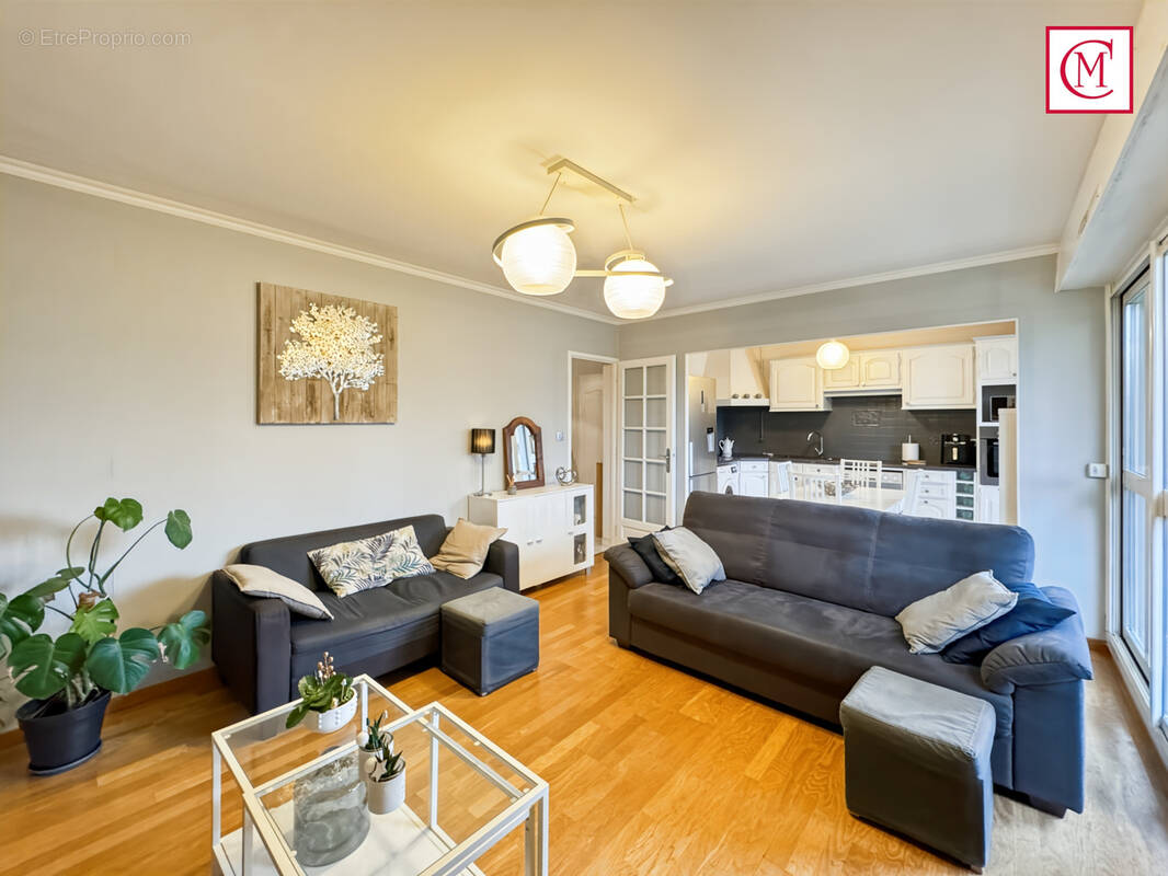 Appartement à MEYLAN