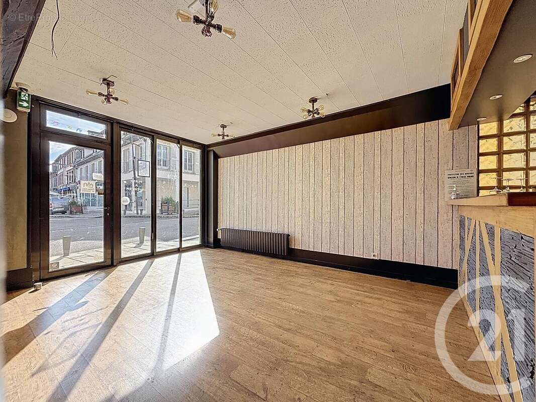 Autre à BAR-SUR-SEINE