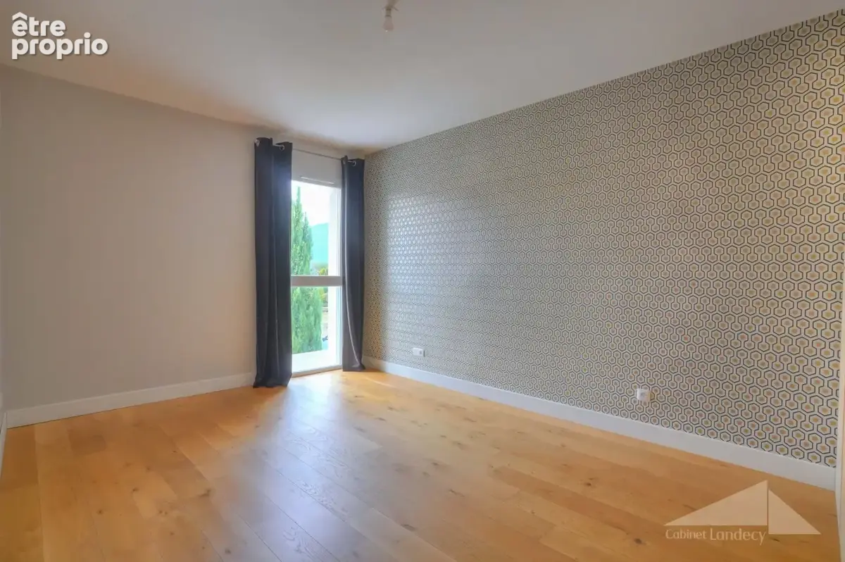 Maison 5 pièces 130 m² à vendre à Valleiry (74520) - photo 9