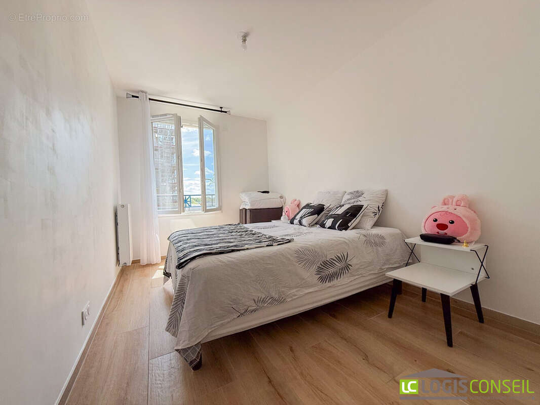 Appartement à LE PLESSIS-ROBINSON