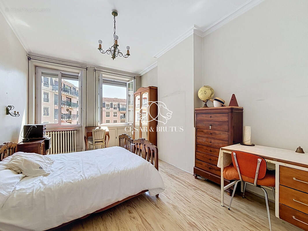 Appartement 89 m² à Lyon-7e  - photo 8