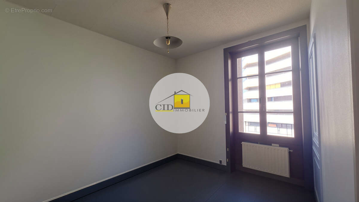 Appartement à LYON-8E