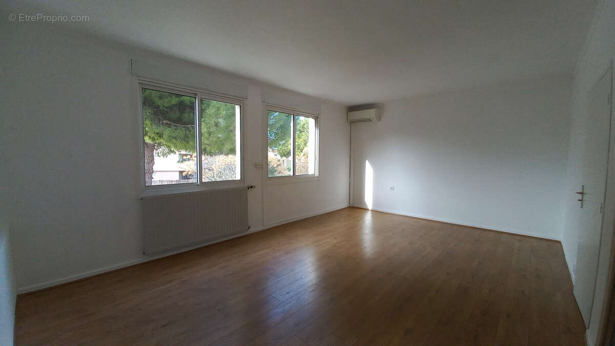 Appartement à BEZIERS