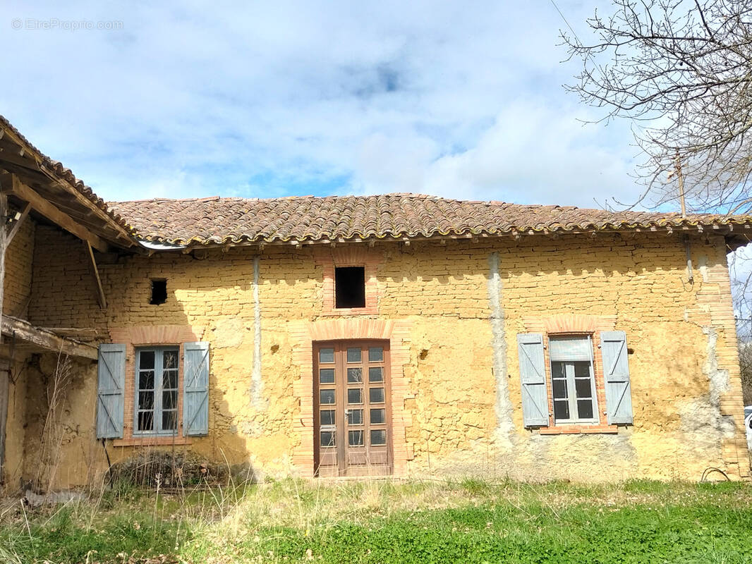 Maison à SAUVETERRE