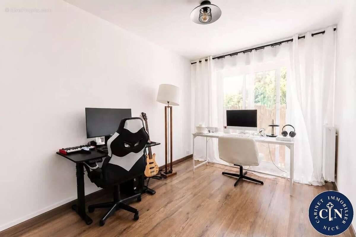 Appartement 73 m² à Nice  - photo 9