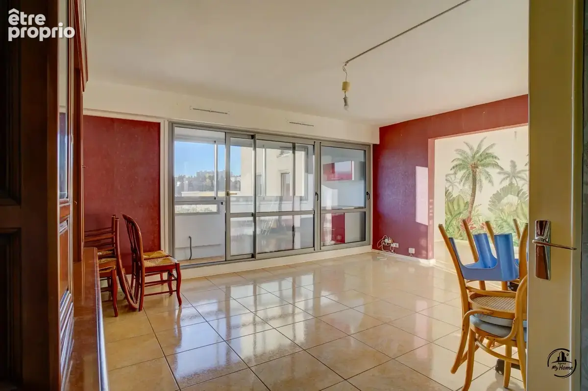 Appartement 110 m² à Saint-Etienne  - photo 2