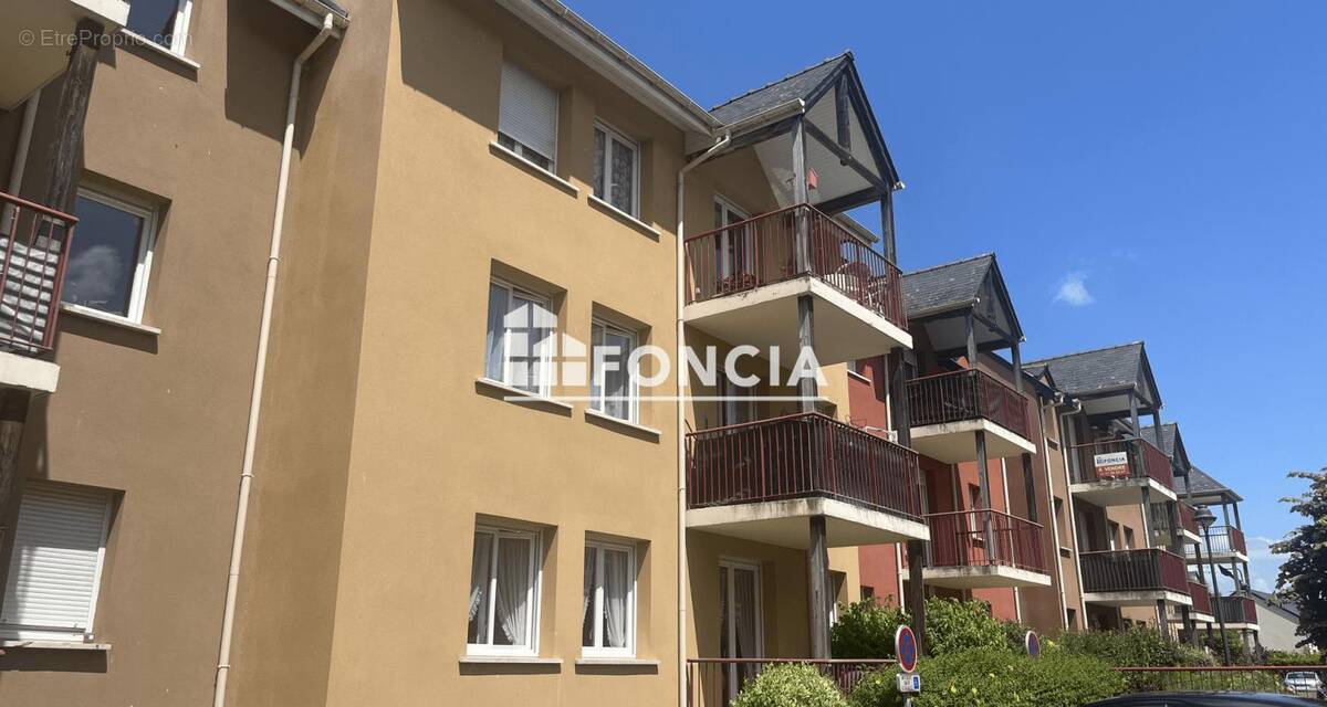 Appartement à LA RIVIERE-SAINT-SAUVEUR