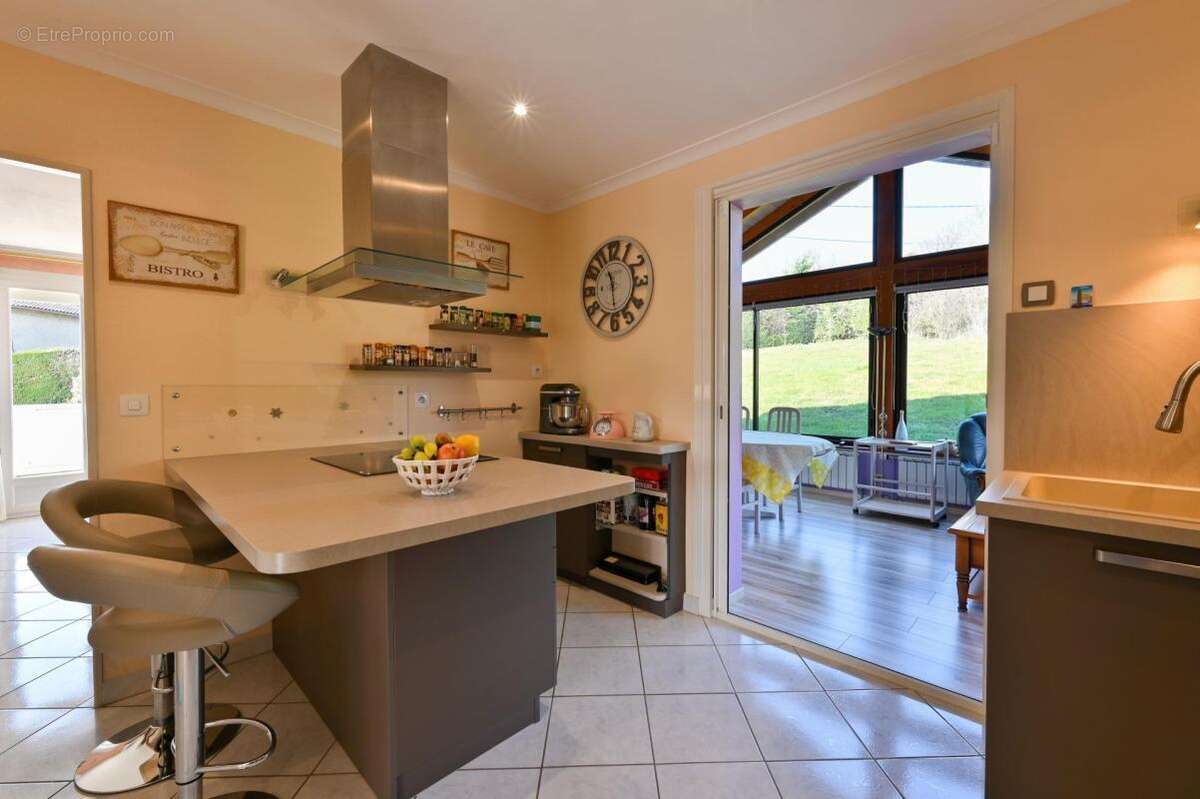 Maison à SAINTE-CONSORCE