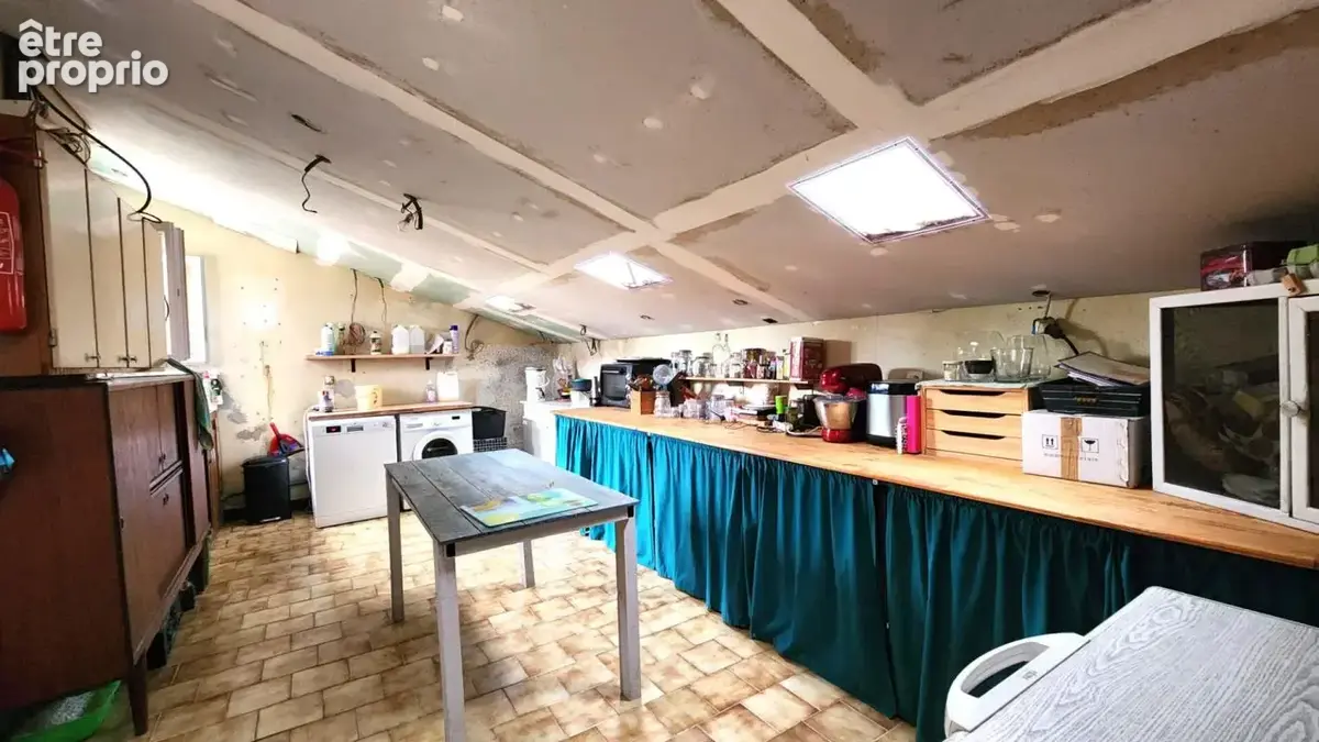 Maison 145m² - 3 000 m² de terrain - dépendances - photo 6