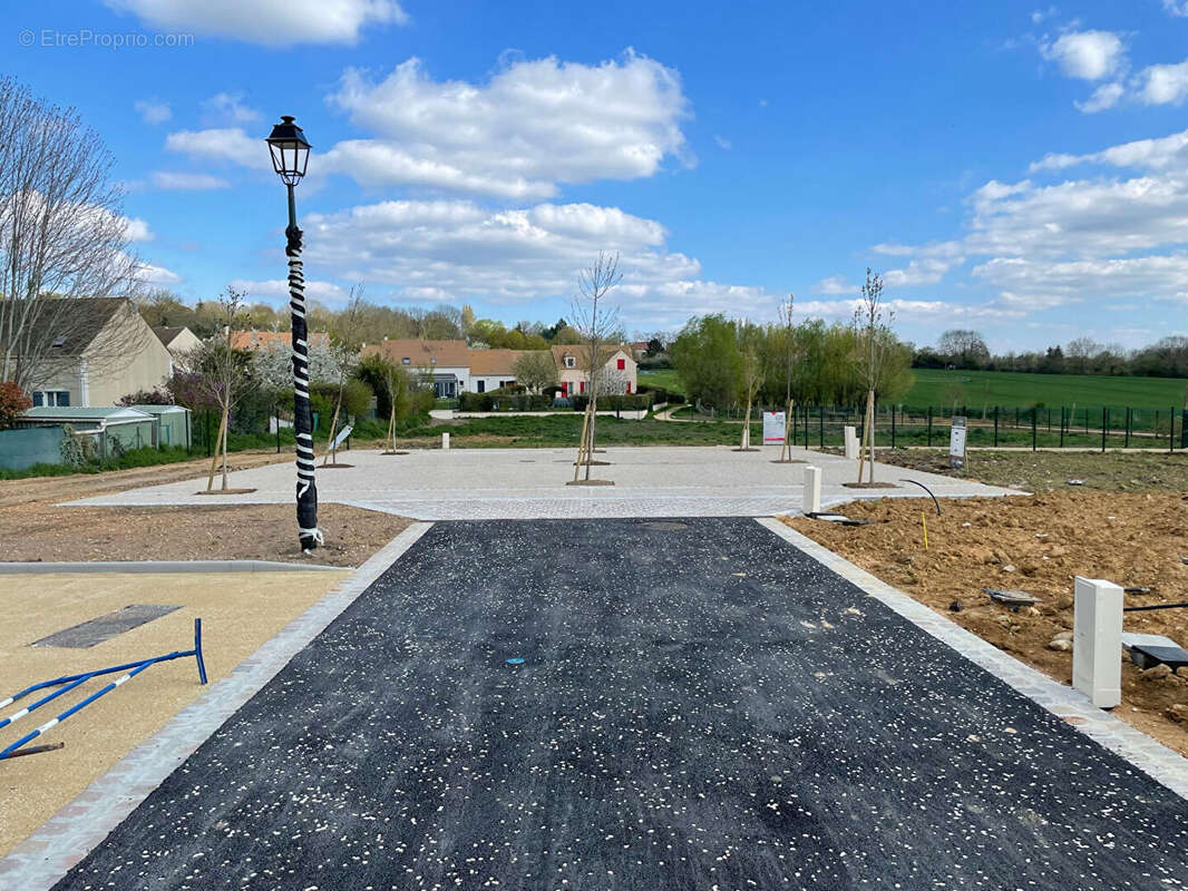 Terrain à CORMEILLES-EN-VEXIN