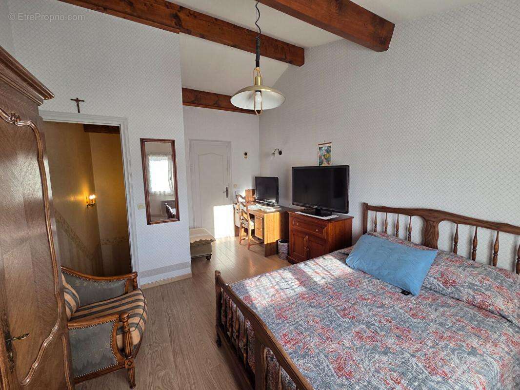 Maison à MONTELIMAR