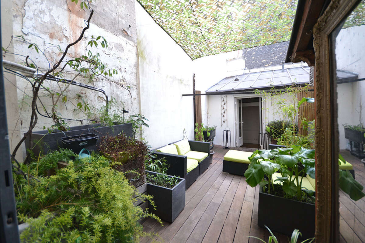 Appartement à PARIS-9E