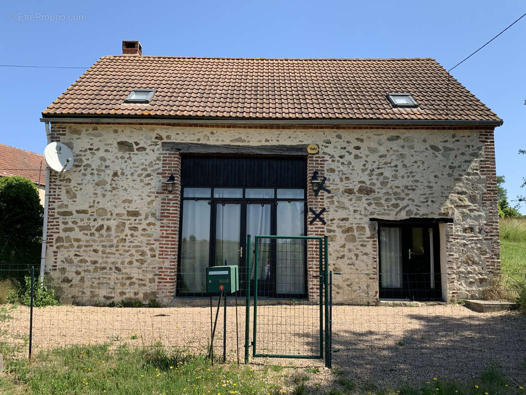 Maison à SAINTE-THERENCE