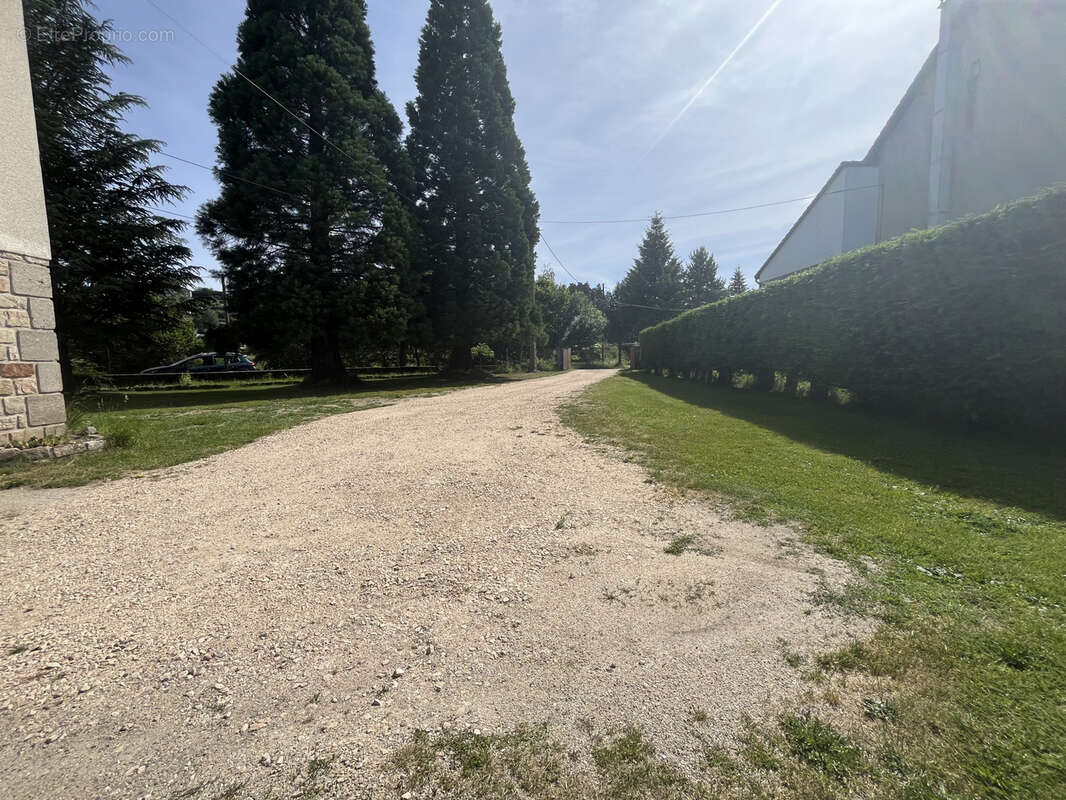Maison à SAINT-ALBAN-SUR-LIMAGNOLE