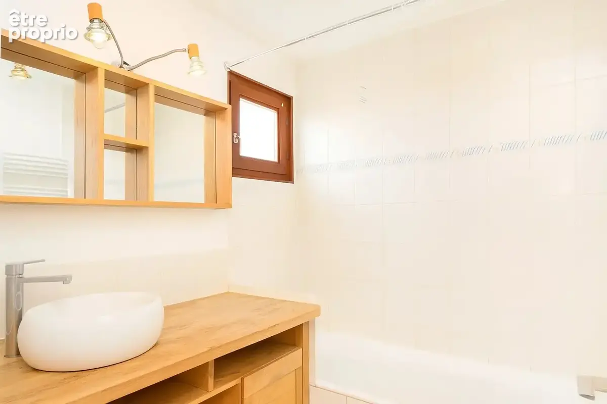 Maison située à Chatou 132 m2 au sol et 94 M² Carrez - Jardin de 80 m²  à 10 mn RER - photo 14