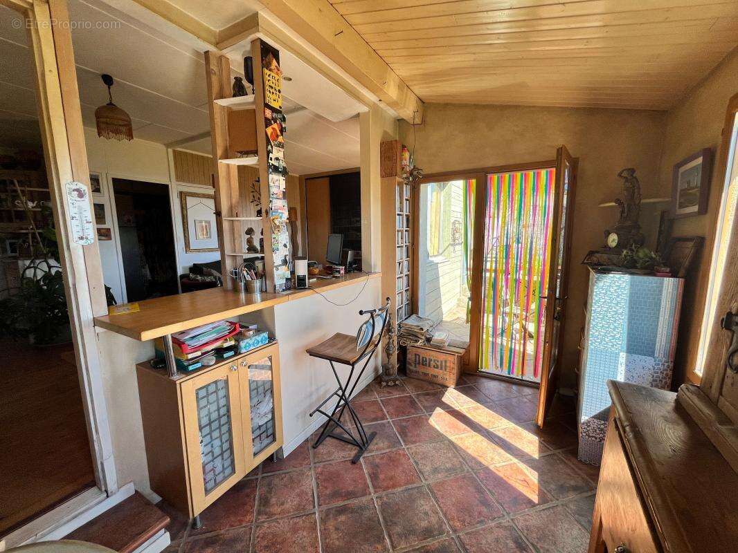 Maison à SAINT-PIERRE-SAINT-JEAN