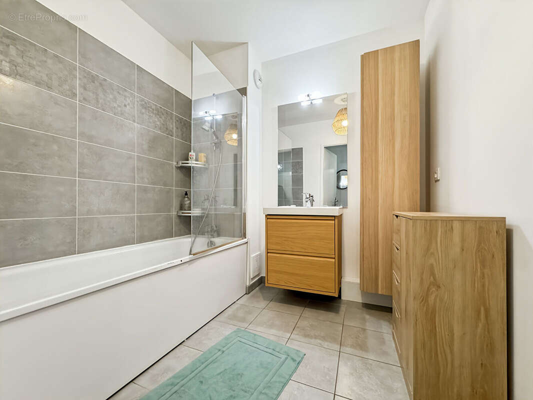 Appartement à ROSNY-SOUS-BOIS