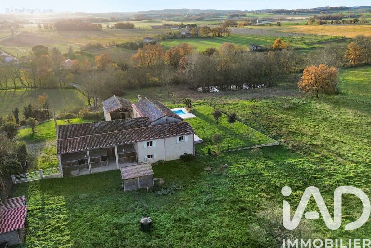 Photo 3 - Maison à FENOLS