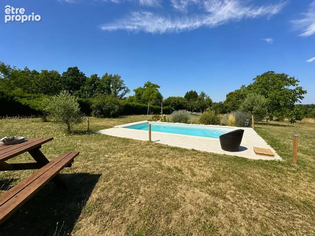 Maison 8 pièces 300 m² à vendre à Chabrac (16150) - photo 3