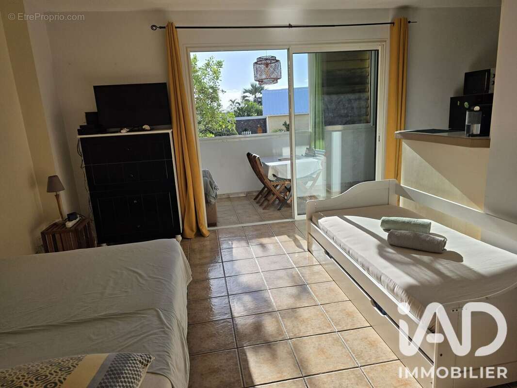 Appartement 35 m² à Saint-Paul  - photo 2