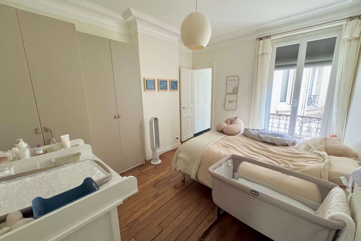 Appartement 81 m² à Paris-12e  - photo 7