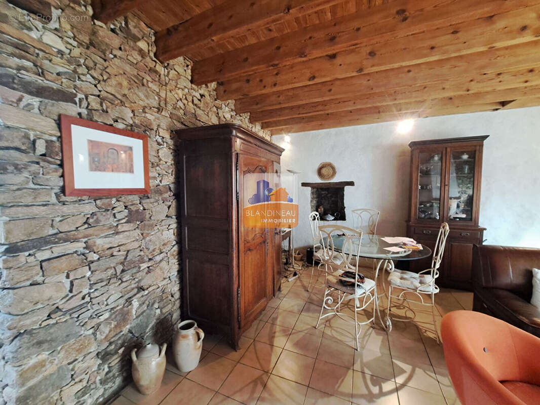 Maison à LA MONTAGNE