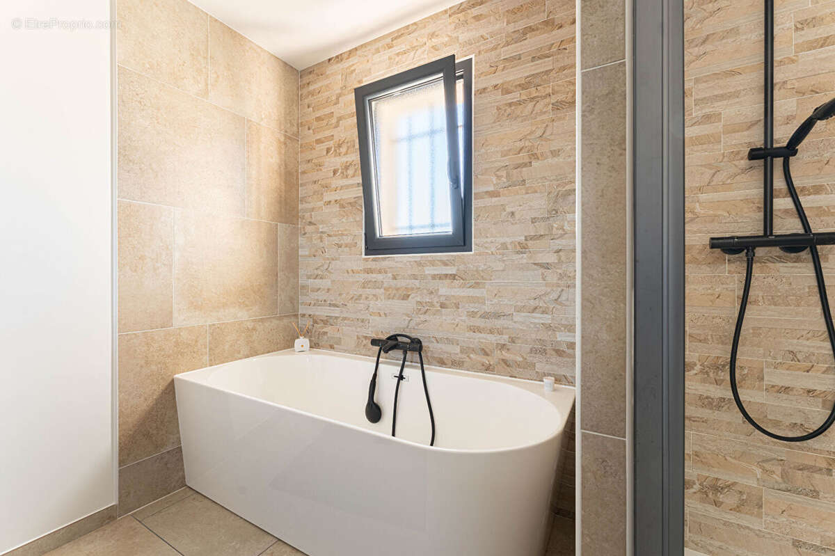 Maison à PORT-DE-BOUC