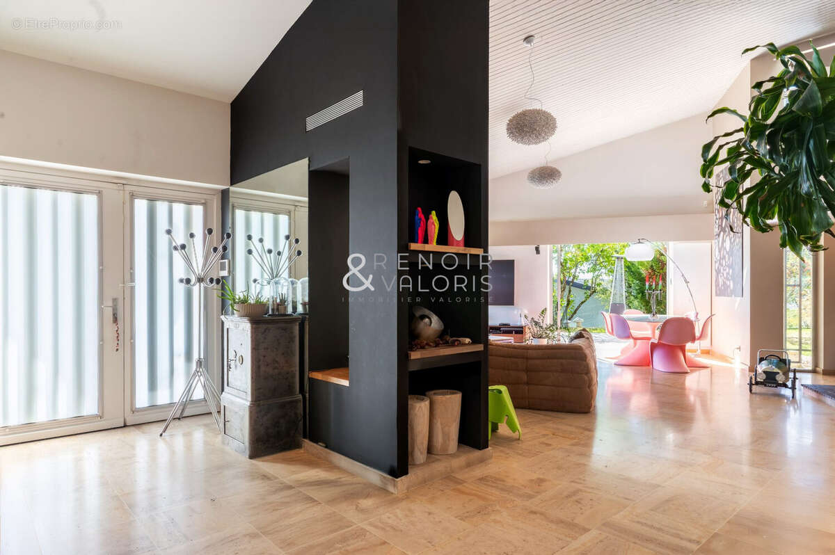 Maison à DOMMARTEMONT