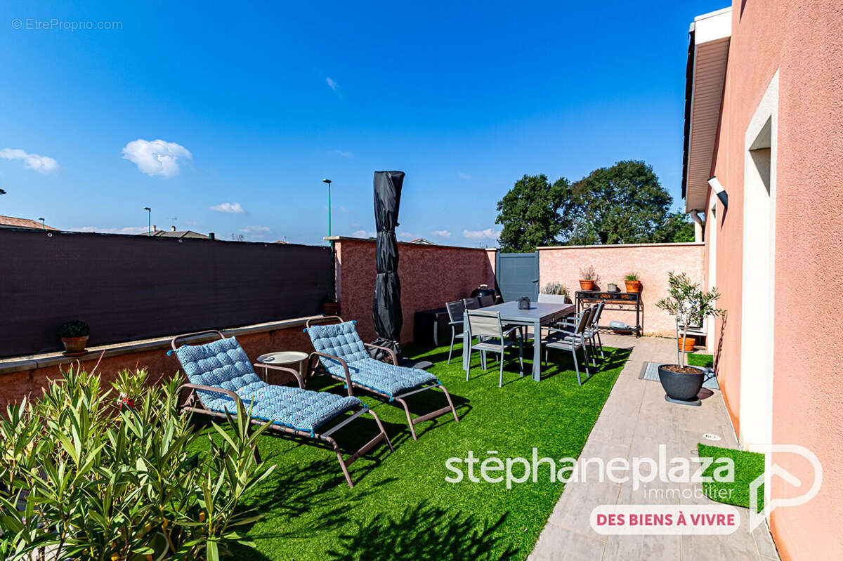 Maison à VILLENEUVE