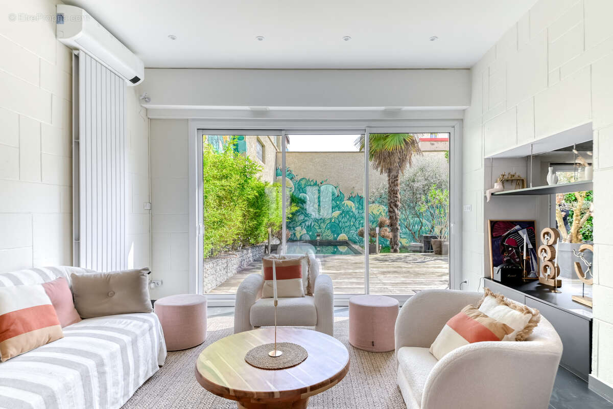 Maison à VILLEURBANNE