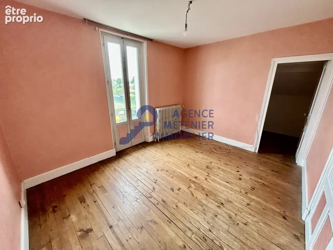 Maison avec 3 chambres, sous-sol, garage et beaux volumes à aménager - photo 16