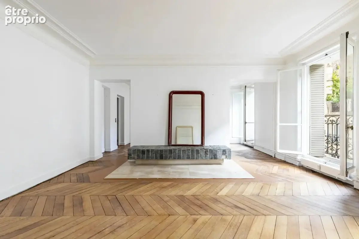 PARIS 9 - rue CHAPTAL - F5  + Cave + Chambre de service - photo 3