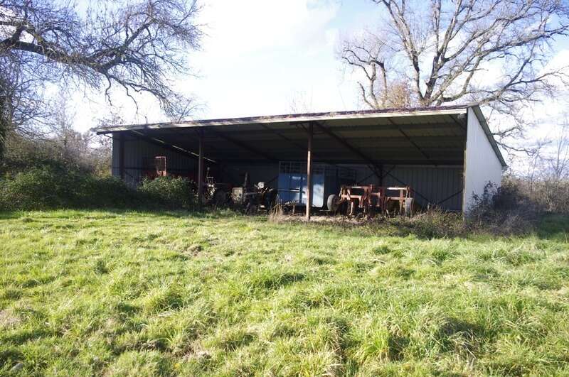 Propriété  6 pièces + dépendances sur 19 HA de terrain à vendre LAGRAULET DU GERS - photo 7