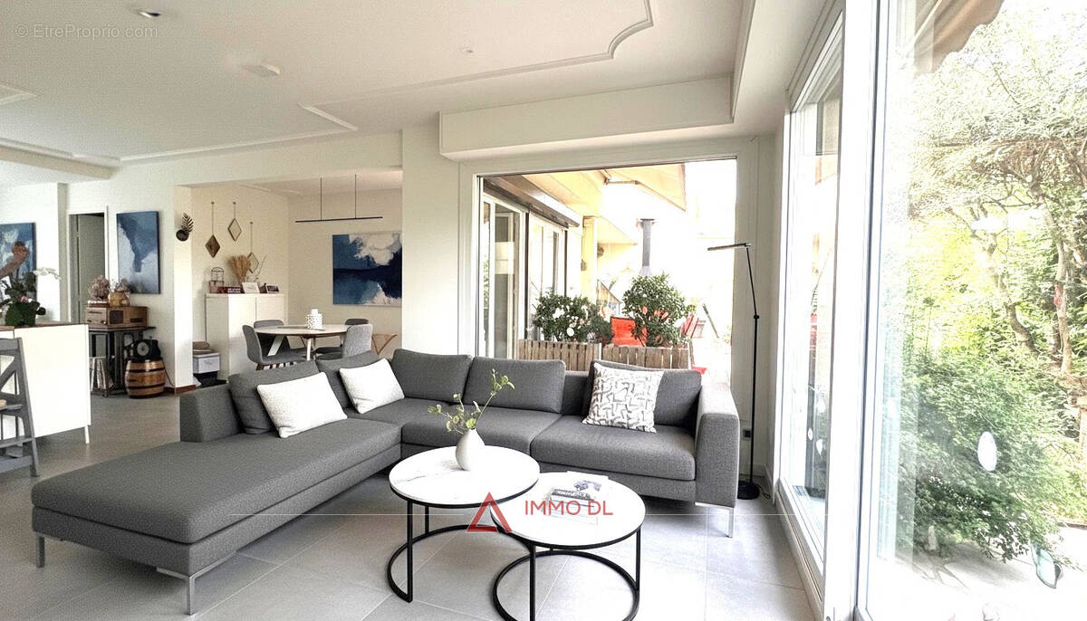 Appartement à MARSEILLE-12E