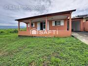 Photo 1 - Maison à SAINT-BENOIT