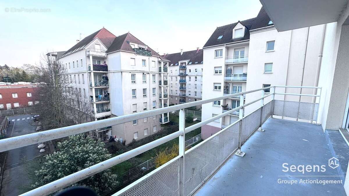 Appartement à DUGNY