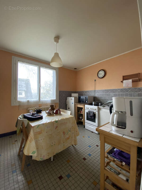 Maison à LA CHAPELLE-REANVILLE